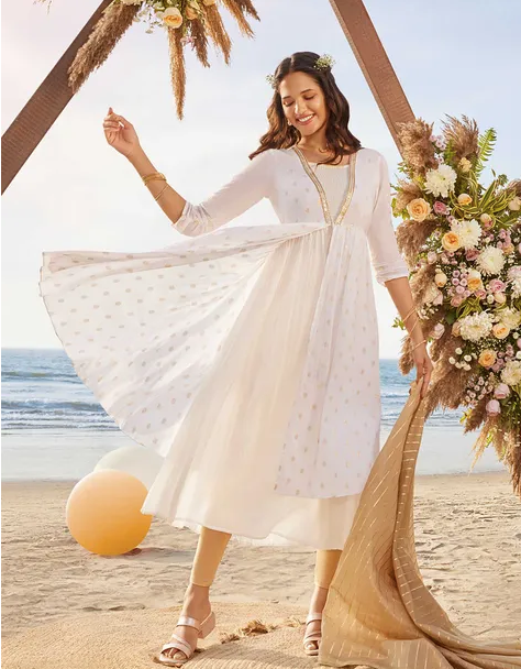 Robe évasée blanche